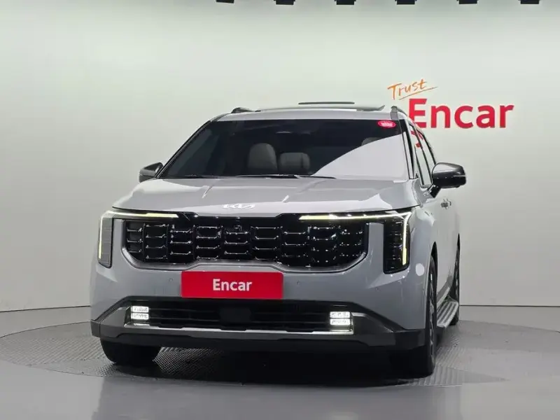 2025 Kia Carnival с пробегом 13 064 км