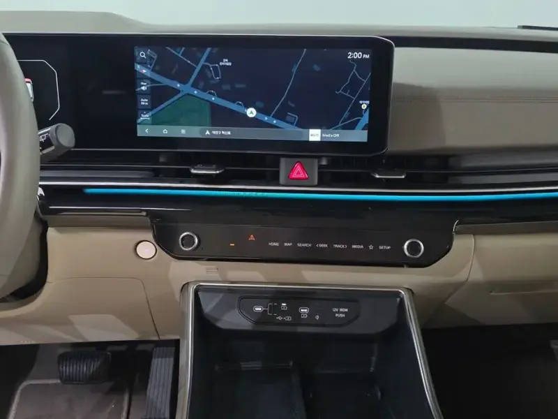 2025 Kia Carnival с пробегом 13 064 км