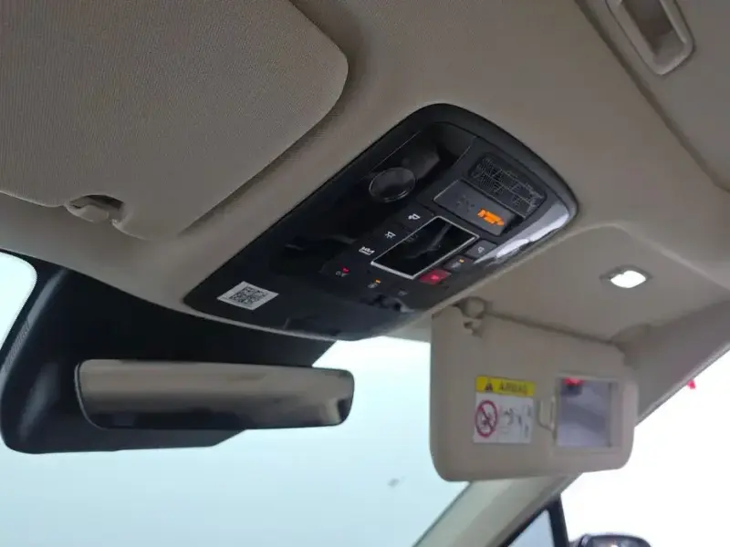 2025 Kia Carnival с пробегом 13 064 км