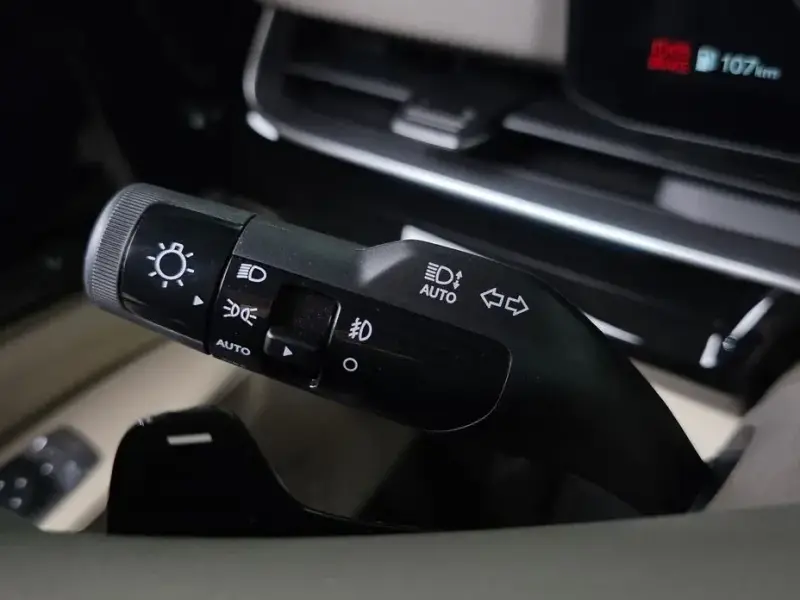 2025 Kia Carnival с пробегом 13 064 км