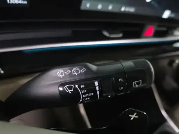 2025 Kia Carnival с пробегом 13 064 км