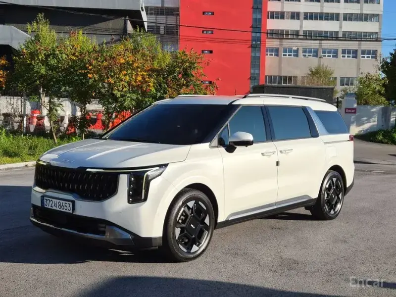 2024 Kia Carnival с пробегом 89 296 км