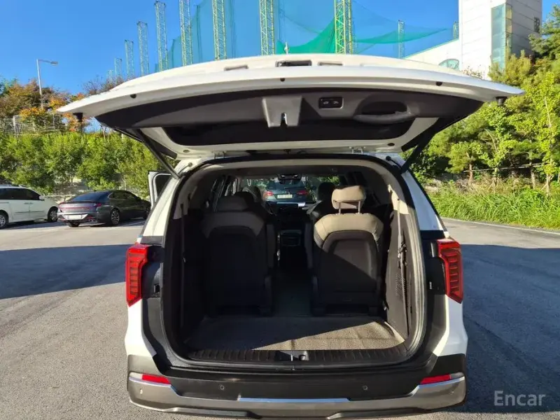 2024 Kia Carnival с пробегом 89 296 км