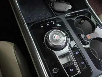 2024 Kia Carnival с пробегом 90 879 км