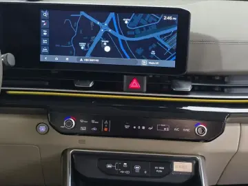 2024 Kia Carnival с пробегом 90 879 км