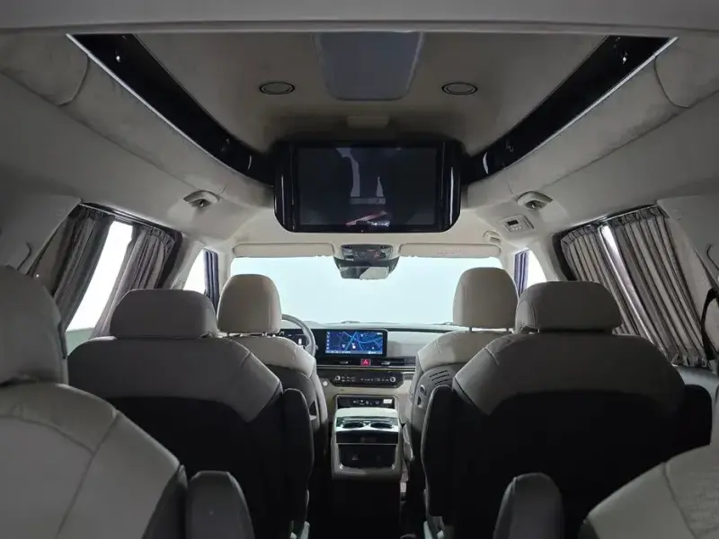 2024 Kia Carnival с пробегом 90 879 км