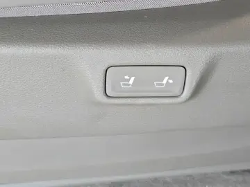 2024 Kia Carnival с пробегом 90 879 км