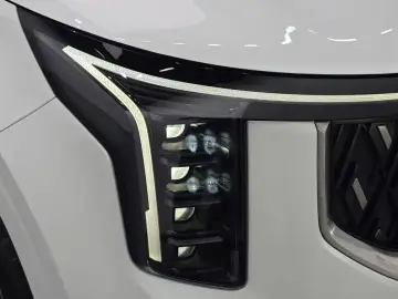 2024 Kia Carnival с пробегом 90 879 км