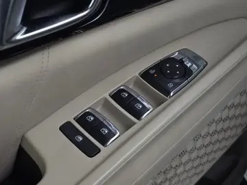 2024 Kia Carnival с пробегом 90 879 км