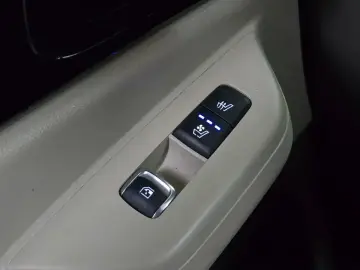 2024 Kia Carnival с пробегом 90 879 км