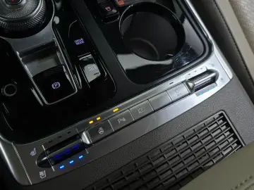 2024 Kia Carnival с пробегом 90 879 км