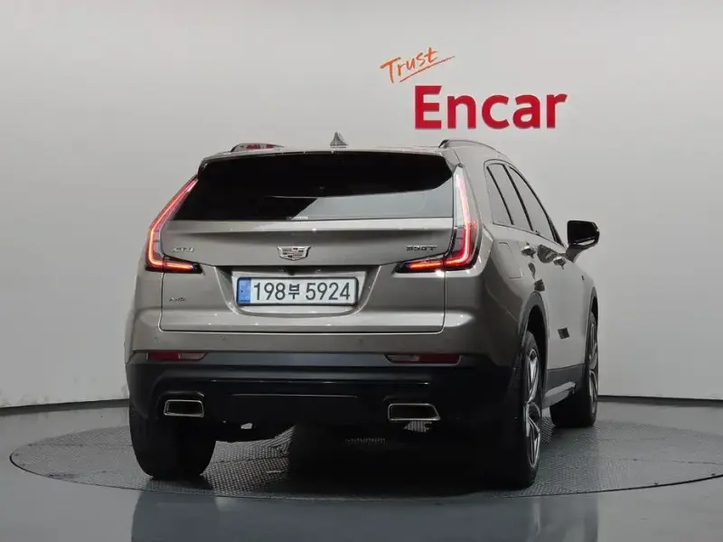 2023 Cadillac XT4 с пробегом 38 735 км