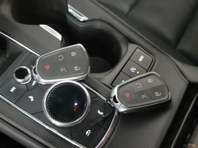 2023 Cadillac XT4 с пробегом 38 735 км