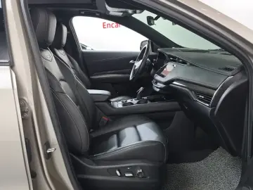2023 Cadillac XT4 с пробегом 38 735 км