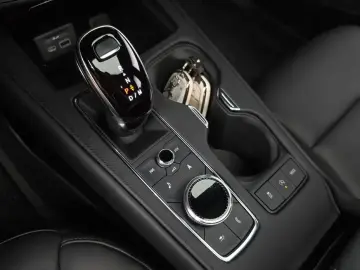 2023 Cadillac XT4 с пробегом 30 654 км