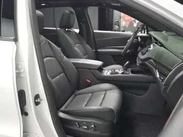 2023 Cadillac XT4 с пробегом 30 654 км