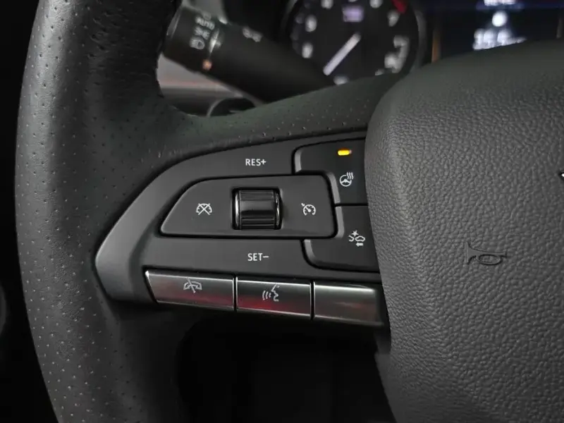 2023 Cadillac XT4 с пробегом 30 654 км