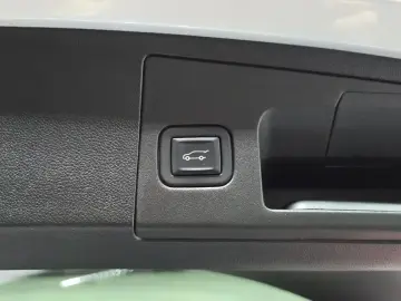 2023 Cadillac XT4 с пробегом 30 654 км