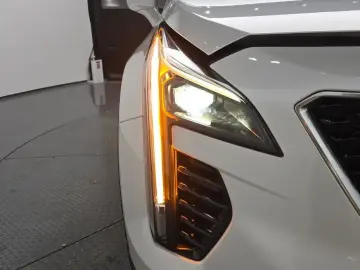 2023 Cadillac XT4 с пробегом 30 654 км