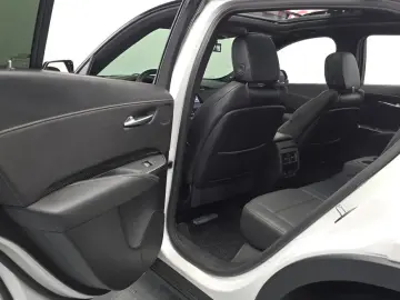 2023 Cadillac XT4 с пробегом 30 654 км