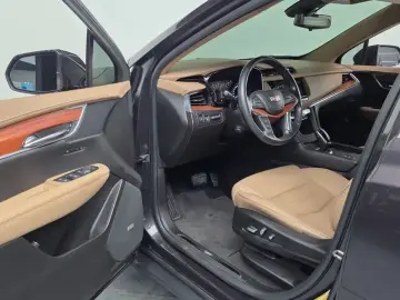 2019 Cadillac XT5 с пробегом 111 694 км
