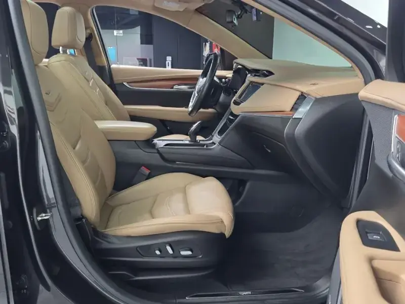 2019 Cadillac XT5 с пробегом 111 694 км