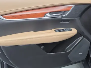 2019 Cadillac XT5 с пробегом 111 694 км