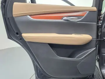 2019 Cadillac XT5 с пробегом 111 694 км