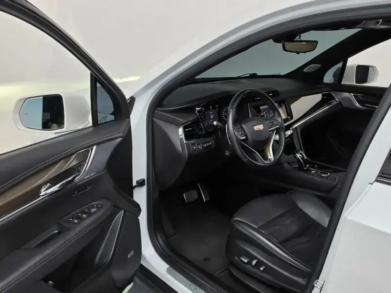 2020 Cadillac XT6 с пробегом 99 764 км