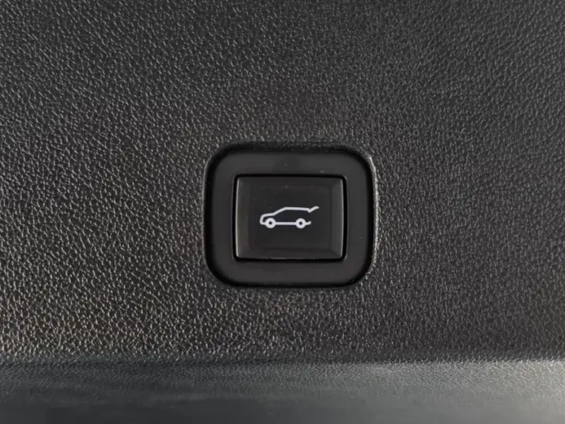 2020 Cadillac XT6 с пробегом 99 764 км