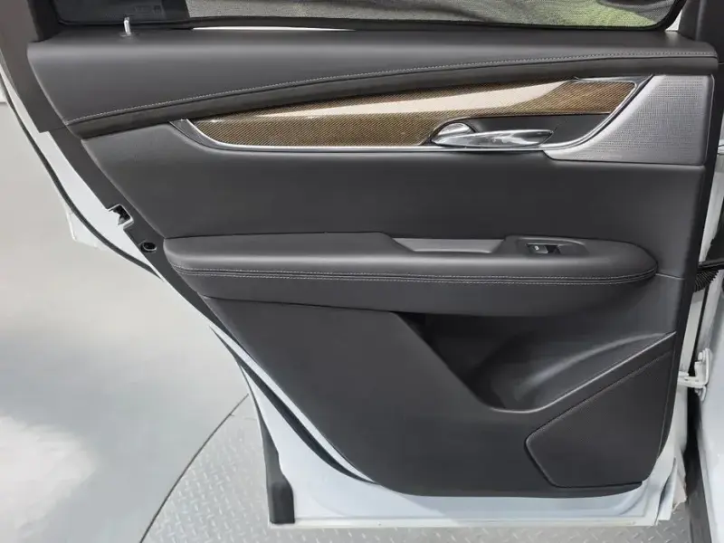2020 Cadillac XT6 с пробегом 99 764 км