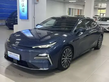 Geely Galaxy Xingyao 8