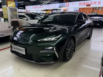 Geely Galaxy Xingyao 8