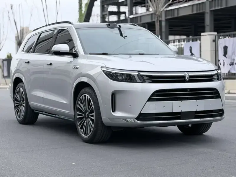 2024 Aito AITO M7 с пробегом 30 000 км