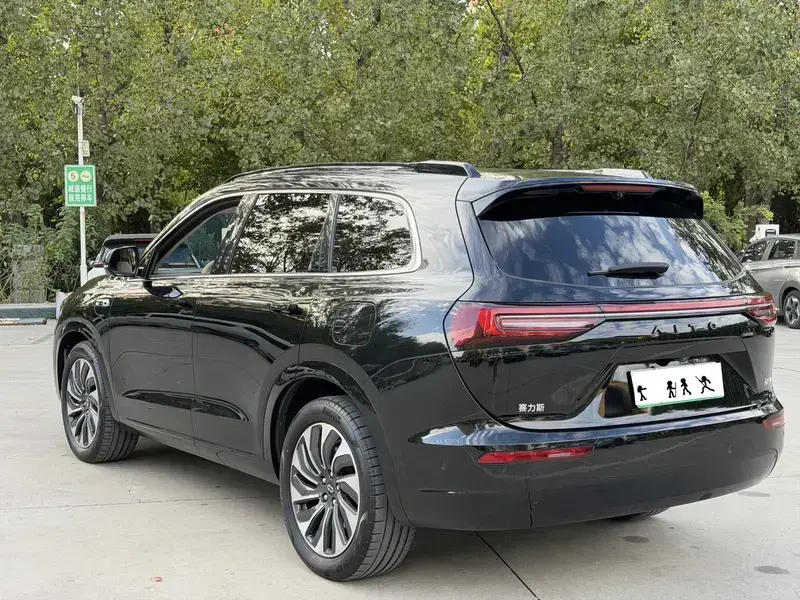 2024 Aito AITO M7 с пробегом 55 000 км