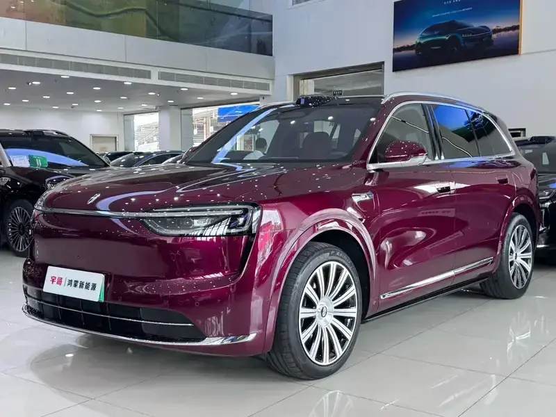 2026 Aito AITO M7 с пробегом 11 000 км