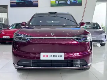 2026 Aito AITO M7 с пробегом 11 000 км