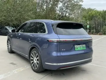 2026 Aito AITO M7 с пробегом 22 000 км