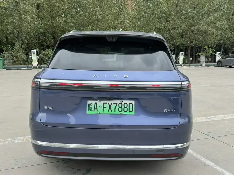 2026 Aito AITO M7 с пробегом 22 000 км