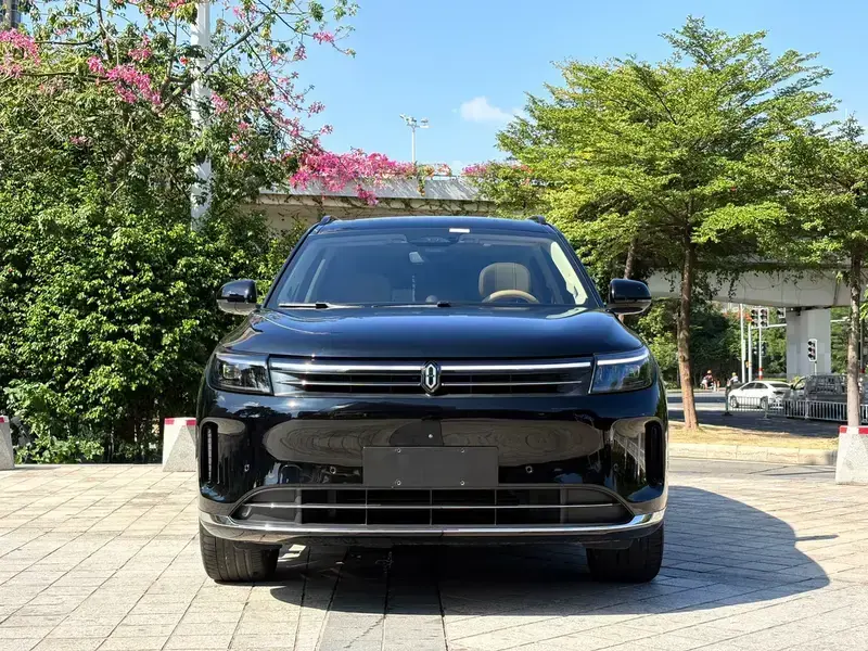 2024 Aito AITO M7 с пробегом 31 300 км