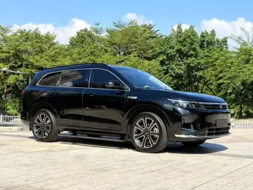 2024 Aito AITO M7 с пробегом 31 300 км