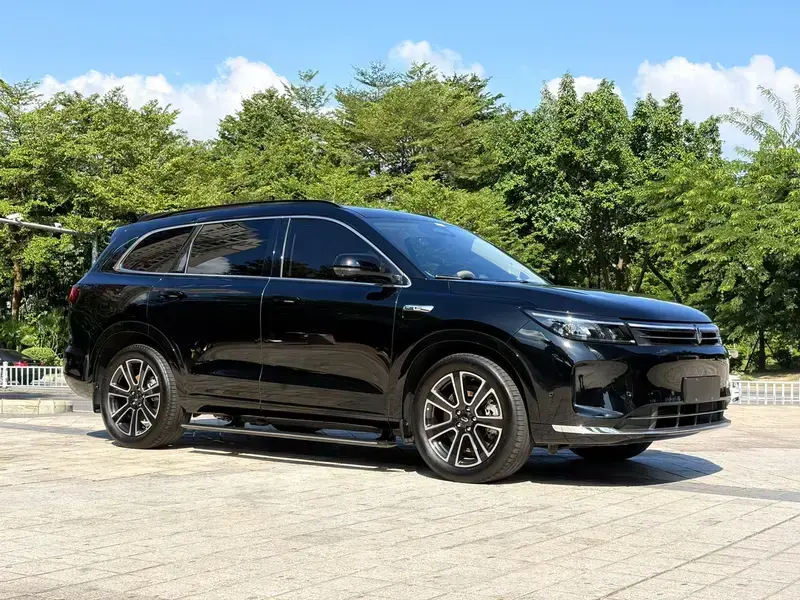 2024 Aito AITO M7 с пробегом 31 300 км