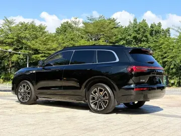 2024 Aito AITO M7 с пробегом 31 300 км