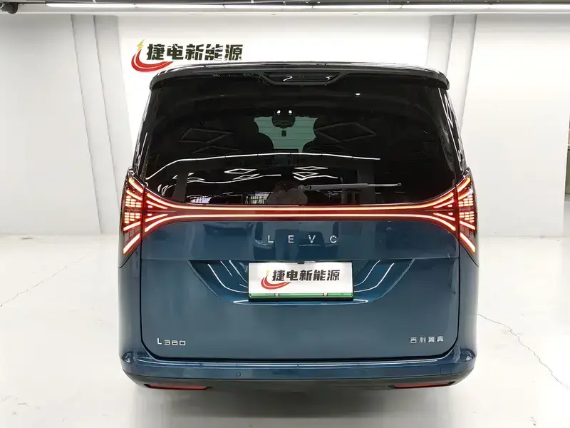 2024 Geely Yizhen L380 с пробегом 56 600 км