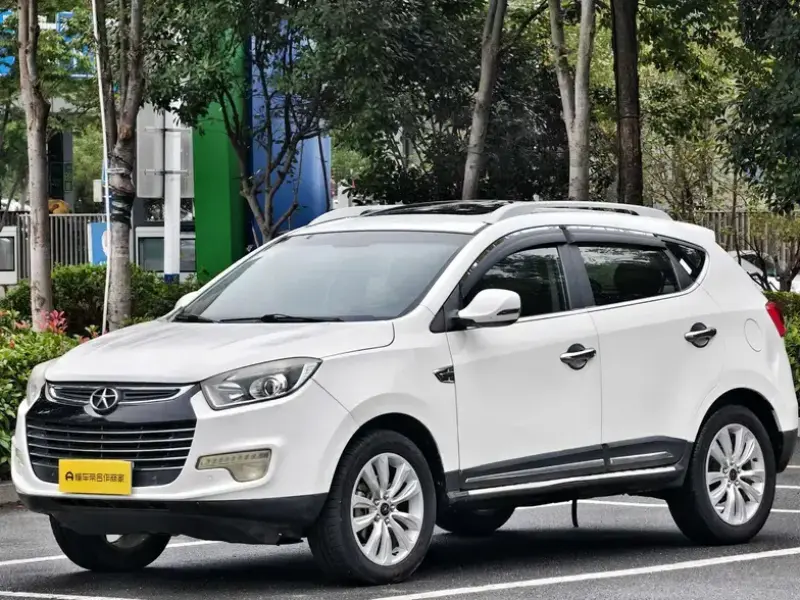 2015 JAC Refine S5 с пробегом 136 000 км