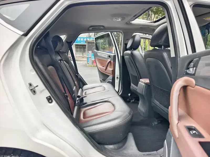 2015 JAC Refine S5 с пробегом 136 000 км
