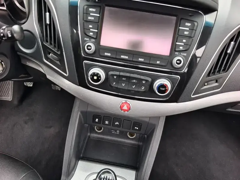 2015 JAC Refine S5 с пробегом 136 000 км