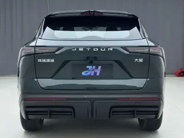 2023 JETOUR Dasheng i-DM с пробегом 33 000 км