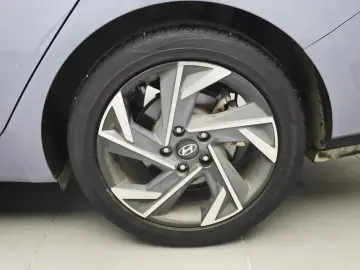 2023 Hyundai Elantra Plug-in Hybrid с пробегом 68 700 км