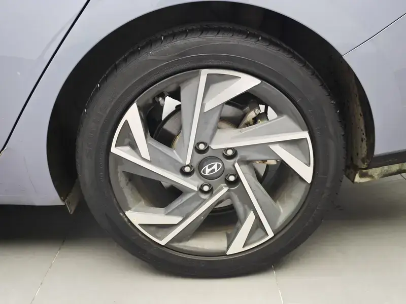 2023 Hyundai Elantra Plug-in Hybrid с пробегом 68 700 км